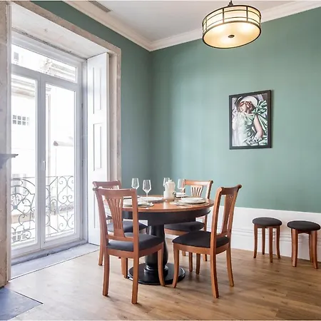 Artistic 2br Flat Downtown W/ Ac By Lovelystay Апартаменты Порту