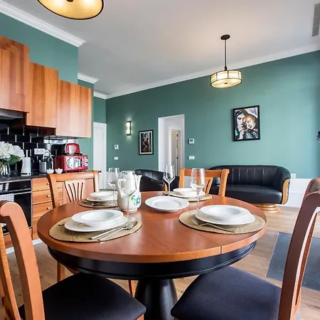 Artistic 2br Flat Downtown W/ Ac By Lovelystay * Порту