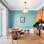 Artistic 2br Flat Downtown W/ Ac By Lovelystay Porto